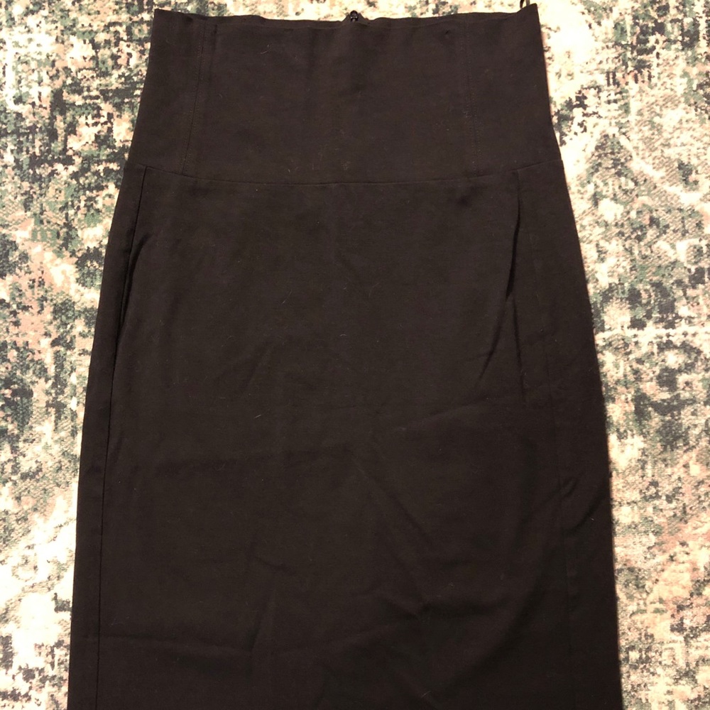 Mid thigh skirt